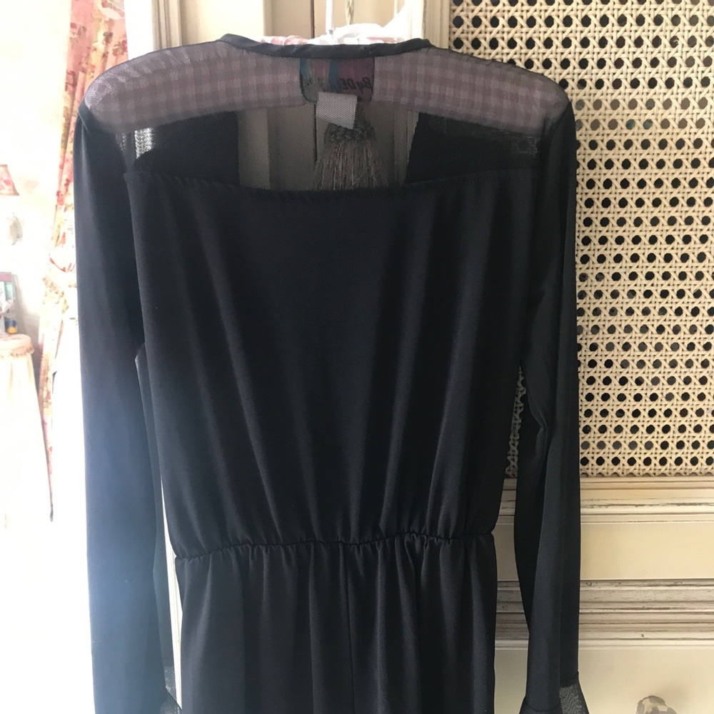 Size XS Black Romper 7/8 - Picture 4 of 5